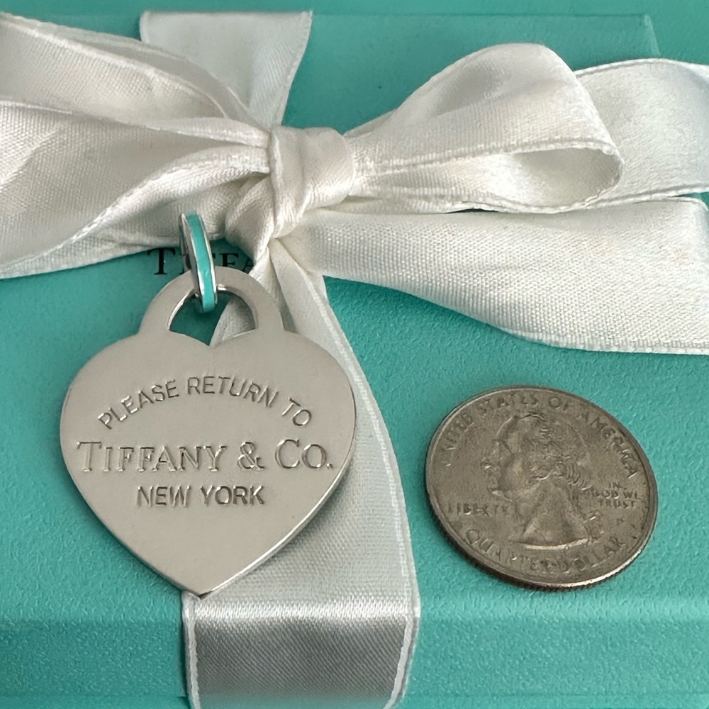 Tiffany & Co New Extra Large XL RTT Heart Charm Pendant SS  blue enamel link
